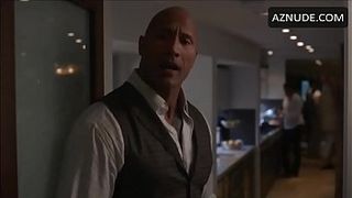 Нарезка межрасовой ебли, в которой тёлки кайфуют от больших хуёв негров