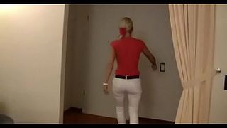 Опытная баба в делах сексуальных, худая мачеха уговорила пасынка на секс во время которого обучила его фистигу